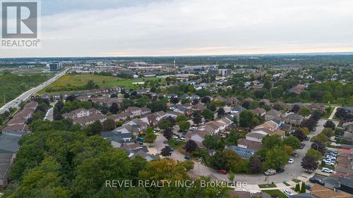 4 - 348 Highland Road W, Hamilton, ON 