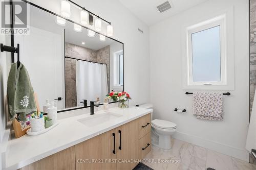 17 Sheldabren Street, North Middlesex (Ailsa Craig), ON 