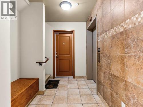 201-6100 6Th Avenue, Whitehorse, YT 