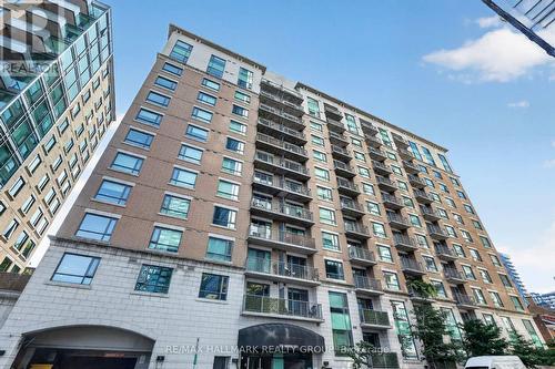 208 - 200 BESSERER STREET  Ottawa, ON K1N 0A7