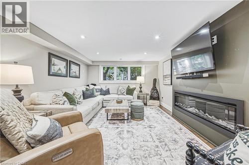 581 Holly Hill Crescent, Burlington, ON 