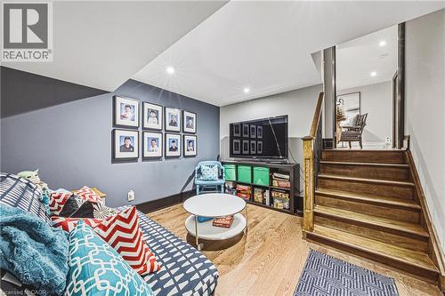 581 Holly Hill Crescent, Burlington, ON 