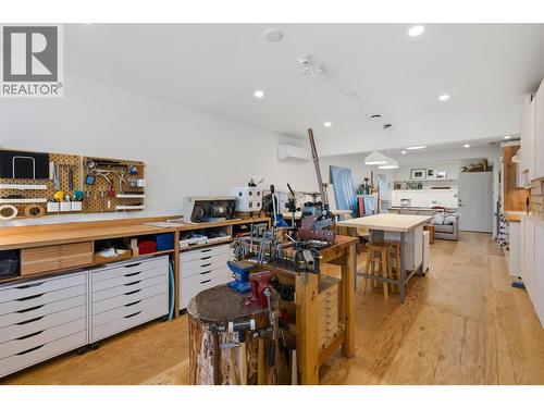 5147 Lakeshore Road, Kelowna, BC 