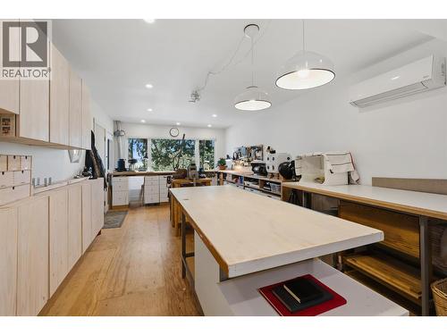 5147 Lakeshore Road, Kelowna, BC 