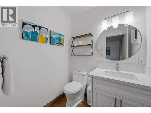 Half bath ensuite - 5147 Lakeshore Road, Kelowna, BC 