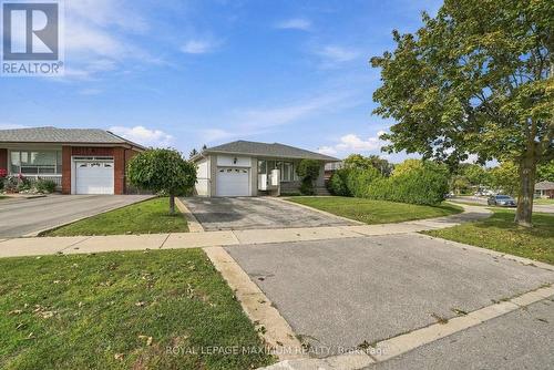 35 Norfield Crescent, Toronto, ON 