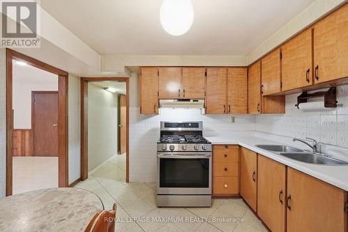 35 Norfield Crescent, Toronto, ON 