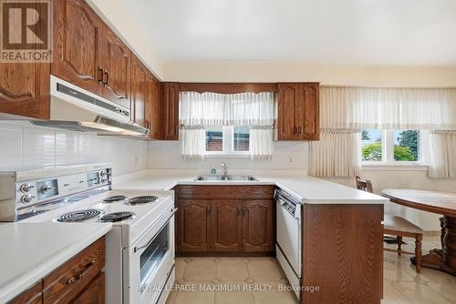 35 Norfield Crescent, Toronto, ON 