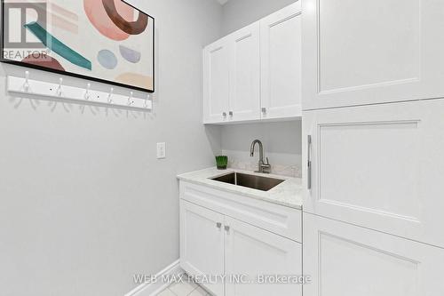 2 Wood Duck Island Way, Markham, ON 
