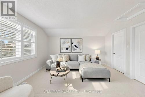 2 Wood Duck Island Way, Markham, ON 