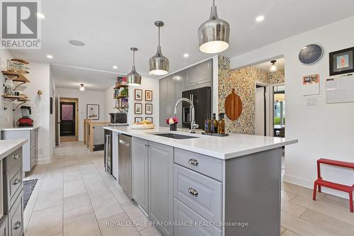 2330 Rembrandt Road, Ottawa, ON 