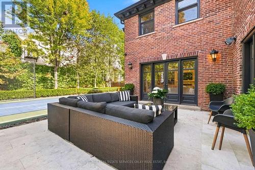 266 Lonsdale Road, Toronto, ON 