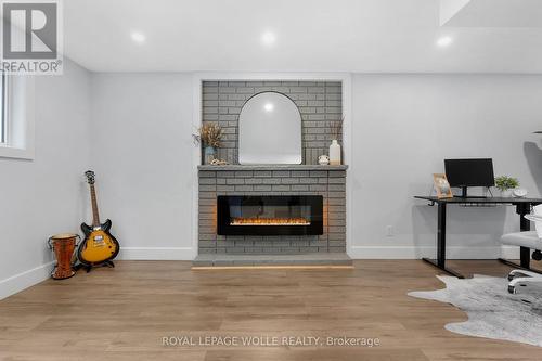 B - 477 Kingscourt Drive, Waterloo, ON 
