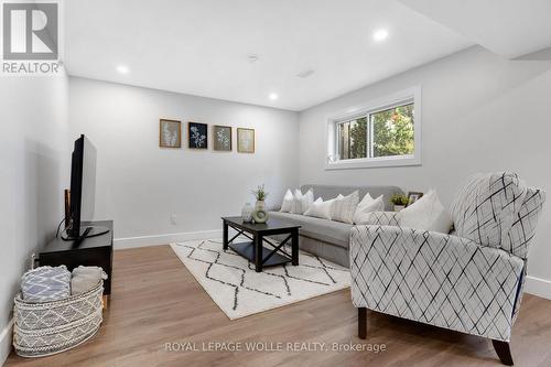 B - 477 Kingscourt Drive, Waterloo, ON 