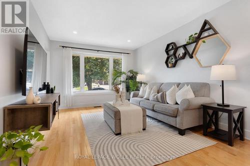 B - 477 Kingscourt Drive, Waterloo, ON 
