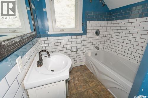 521 Pacific Avenue, Kerrobert, SK 