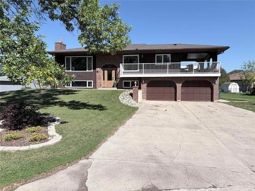 210 Wells Street, Killarney, MB 