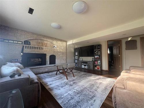 210 Wells Street, Killarney, MB 