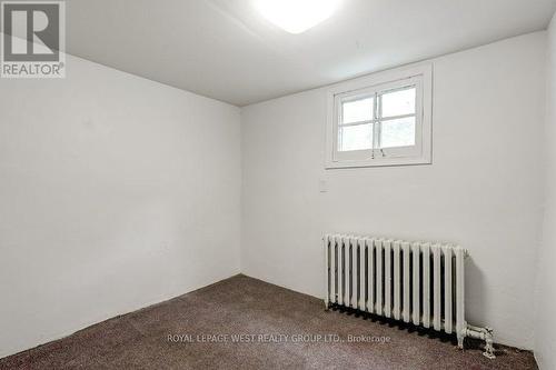 Basement Bedroom - 28 Concord Avenue, Toronto, ON 
