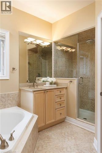2424 Tesla Crescent, Oakville, ON 