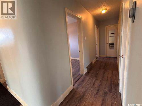418 4Th Avenue W, Kindersley, SK 