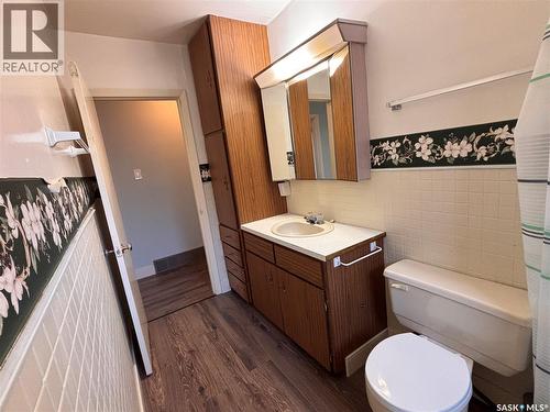 418 4Th Avenue W, Kindersley, SK 