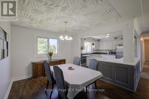 15 Booth Street E, Mapleton, ON 