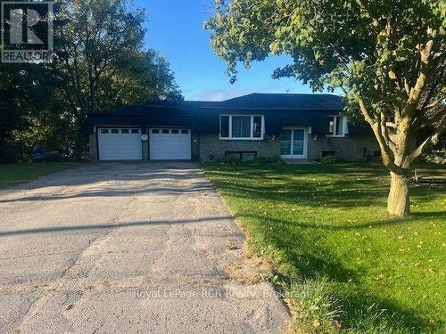 15 Booth Street E, Mapleton, ON 