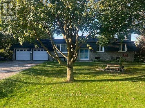 15 Booth Street E, Mapleton, ON 
