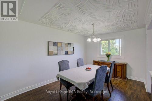 15 Booth Street E, Mapleton, ON 