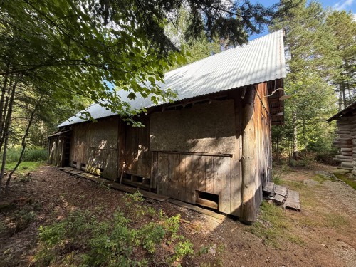 Atelier - 4868Z Route 329 N., Sainte-Agathe-Des-Monts, QC 