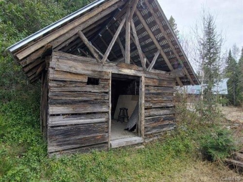 Rangement - 4868Z Route 329 N., Sainte-Agathe-Des-Monts, QC 