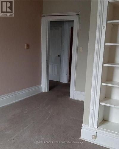51 LAFAYETTE AVENUE , Peterborough (Town Ward 3), Ontario K9J 5C1 4