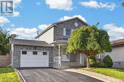 947 PRESTWICK CRESCENT Kingston (East Gardiners Rd), ON K7M 8G7
