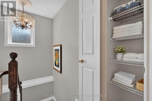 947 Prestwick Crescent, Kingston (East Gardiners Rd), ON 