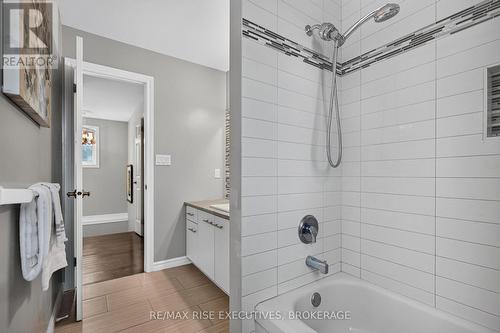 947 Prestwick Crescent, Kingston (East Gardiners Rd), ON 