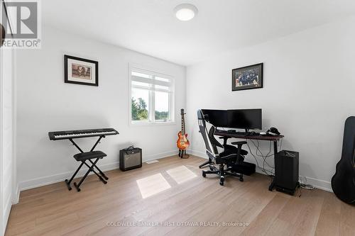 Third bedroom currently used as office - 268 Boyds Road, Lanark Highlands, ON 