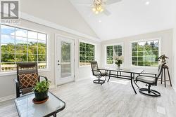 Cathedral ceiling and potlight in family room - 