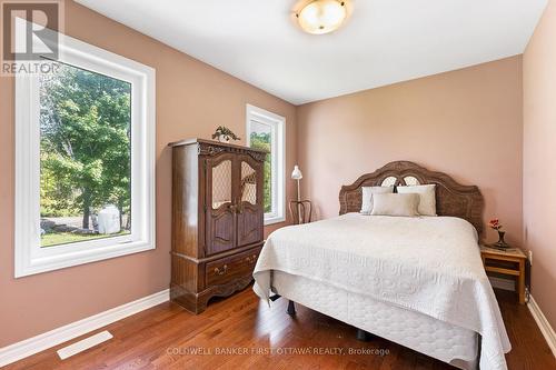 Second bedroom with walk-in closet - 8688 Highway 511, Lanark Highlands, ON 
