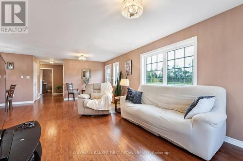Open floor plan allows natural flow between areas - 8688 Highway 511, Lanark Highlands, ON 