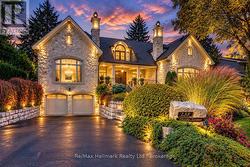 138 DIANNE AVENUE Oakville (Mo Morrison), ON L6J 4G9