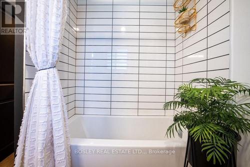 4148 Dorchester Road, Niagara Falls (Morrison), ON 