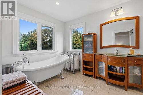 64 Elderberry Trail, Aurora, ON 