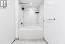 2nd Washroom - 