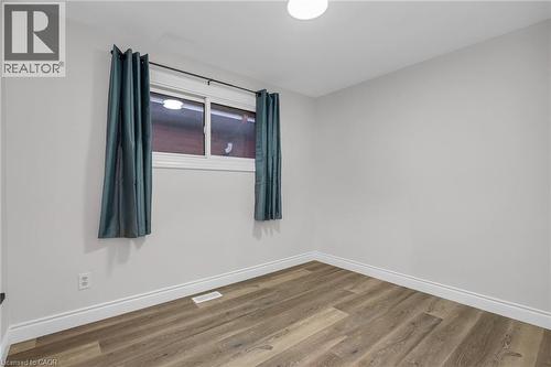 515 QUEENSDALE Avenue E Unit# Main , Hamilton, Ontario L8V 1K9 5