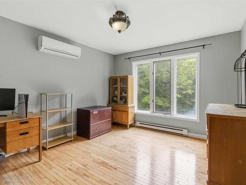251 Howe Avenue, Fall River, NS 
