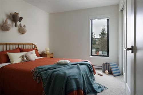 #5-1520 Louise Pl, Saanich, BC 
