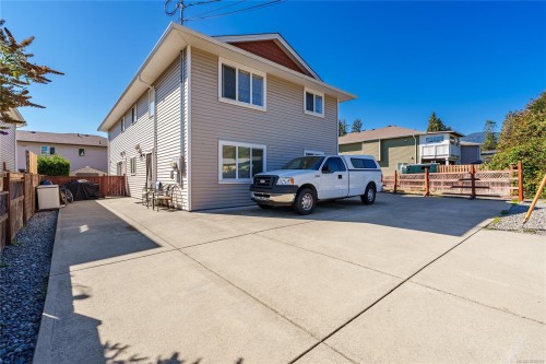 611 Sandy Crt, Nanaimo, BC 