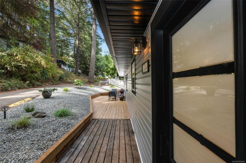 #124-2500 Florence Lake Rd, Langford, BC 