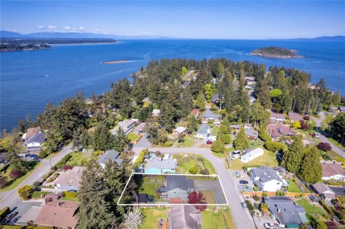 1401 Pilot Way, Nanoose Bay, BC 